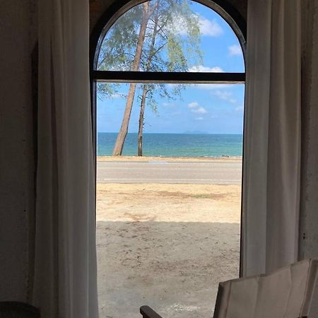 Tamu Beradu Seaview Private Villa 3 Bedroom No Pool 6 Pax Max Dungun Eksteriør billede